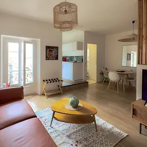  Appartement Les Toits De La Canebière - Confort France